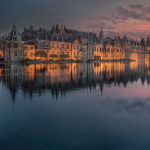 Preview wallpaper castle, palace, lake, reflection
