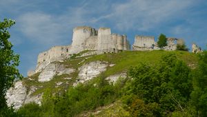 Preview wallpaper castle, ruins, fortress, hill, architecture, towers