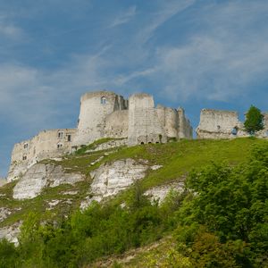 Preview wallpaper castle, ruins, fortress, hill, architecture, towers