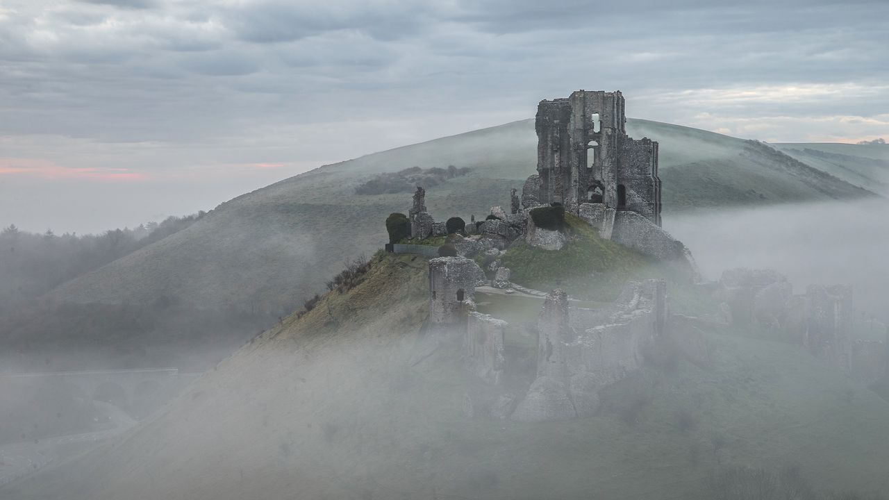 Wallpaper castle, ruins, mountain, fog