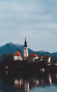 Preview wallpaper castle, tower, lake, reflection