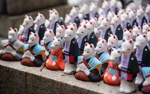 Preview wallpaper cats, figurines, porcelain, japan