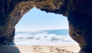 Preview wallpaper cave, arch, beach, sea, sand