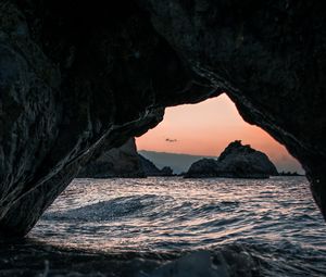 Preview wallpaper cave, arch, rocks, sea, stony