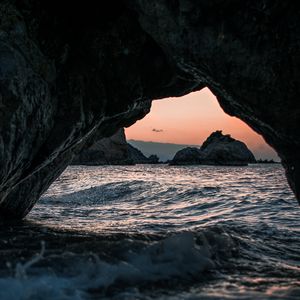 Preview wallpaper cave, arch, rocks, sea, stony