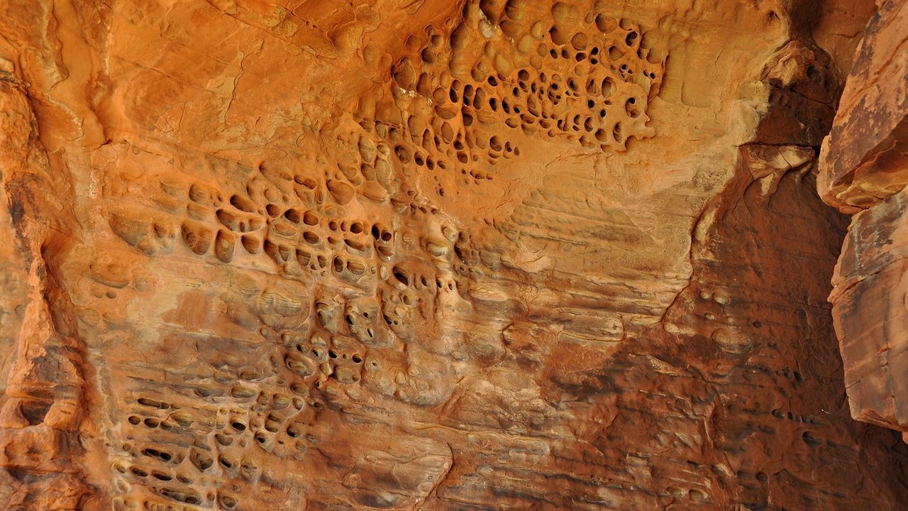 Wallpaper cave, holes, walls