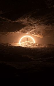 Preview wallpaper cave, silhouette, glow, circle, dark