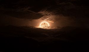 Preview wallpaper cave, silhouette, glow, circle, dark