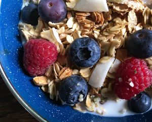 Preview wallpaper cereal, granola, blueberries, raspberries, milk