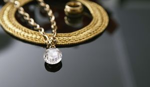 Preview wallpaper chain, gold, diamonds