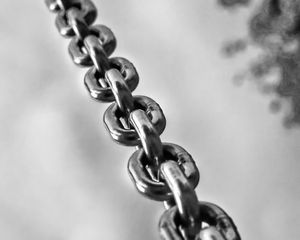 Preview wallpaper chain, links, metal, black and white