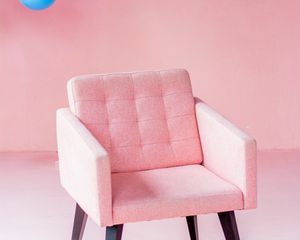 Preview wallpaper chair, pink, balls