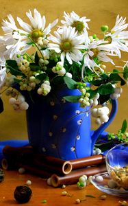 Preview wallpaper chamomile, flowers, pitcher, bouquet, cup, scarf, tea