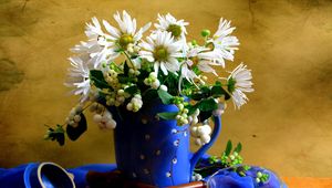 Preview wallpaper chamomile, flowers, pitcher, bouquet, cup, scarf, tea