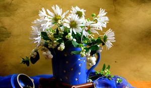 Preview wallpaper chamomile, flowers, pitcher, bouquet, cup, scarf, tea