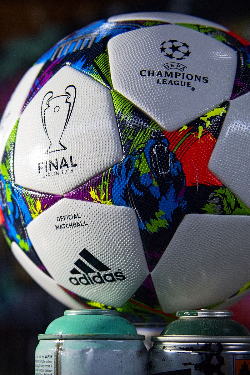 Download wallpaper 800x1200 champions league, 2015, barcelona, juventus,  ball, football iphone 4s/4 for parallax hd background