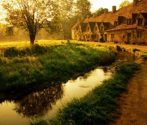 Preview wallpaper channel, structure, grass, morning