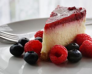 Preview wallpaper cheesecake, berries, cake, dessert