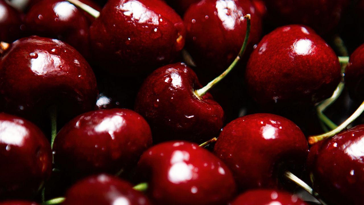 Wallpaper cherries, berries, red, wet, ripe, macro hd, picture, image