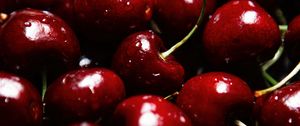 Preview wallpaper cherries, berries, red, wet, ripe, macro