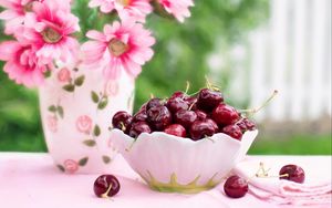 Preview wallpaper cherries, cherry, dish, flowers