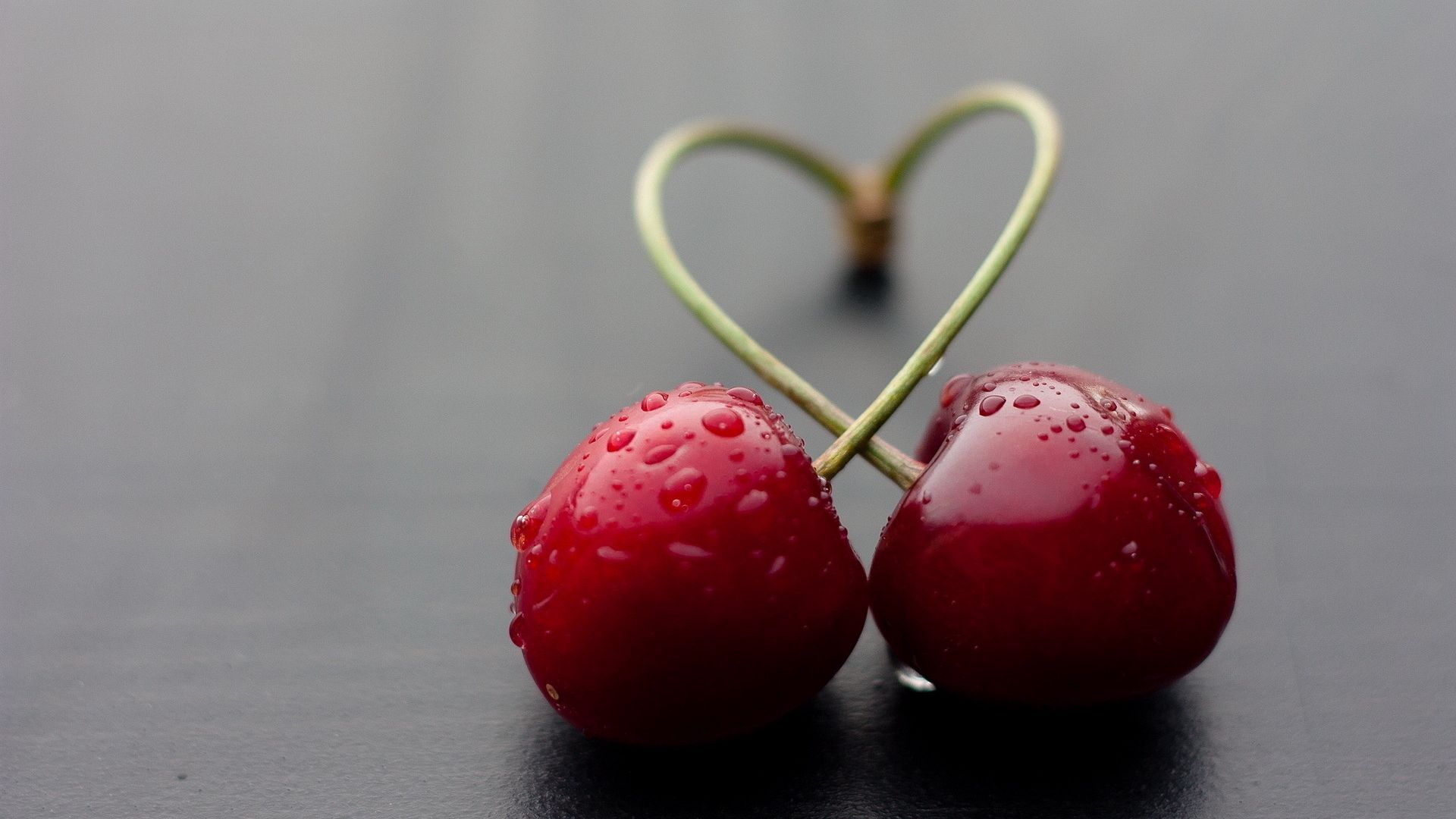 Download wallpaper 1920x1080 cherries, drops, macro full hd, hdtv, fhd