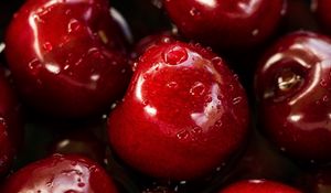 Preview wallpaper cherries, drops, wet, red, juicy, macro