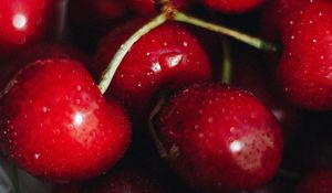 Preview wallpaper cherries, red, wet, ripe