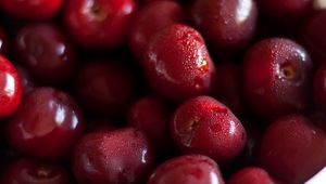 Preview wallpaper cherry, berries, bowl, red