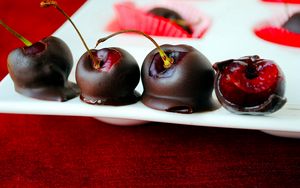Preview wallpaper cherry, berry, chocolate, sweet, close-up, beautiful