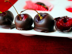 Preview wallpaper cherry, berry, chocolate, sweet, close-up, beautiful