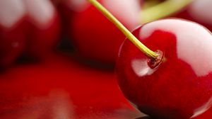 Preview wallpaper cherry, berry, red, ripe
