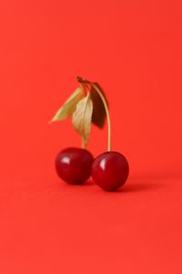 Preview wallpaper cherry, fruit, berry, red, leaf