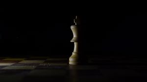 Preview wallpaper chess, king, figure, game, board, shadow, dark