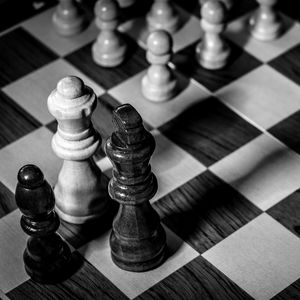 Download wallpaper 938x1668 chess, pieces, board, game, games iphone  8/7/6s/6 for parallax hd background