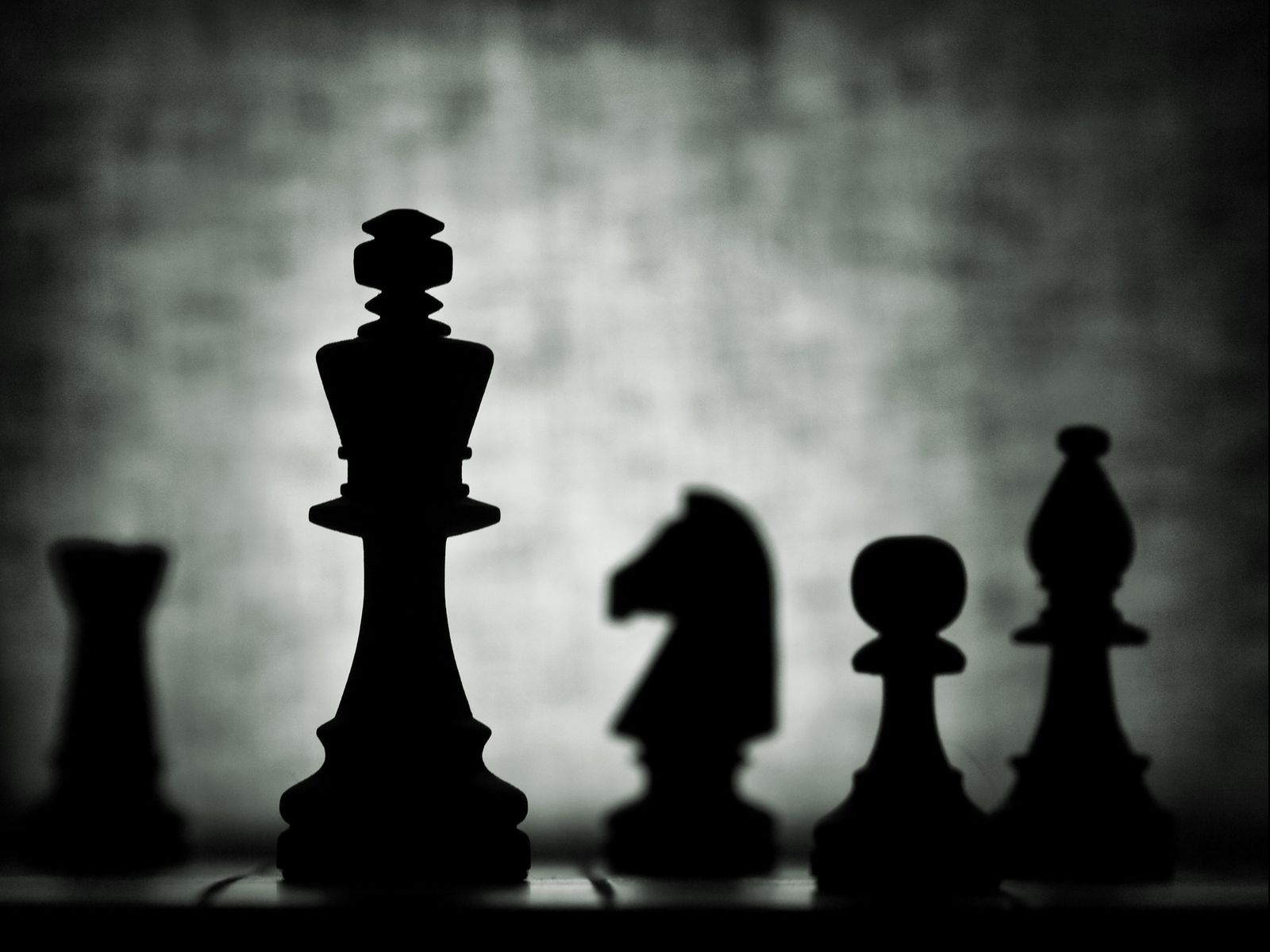 White Chess King Wallpaper Download