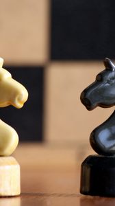 Preview wallpaper chess, figures, horse, black, white