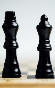 Preview wallpaper chess, pieces, game, king, queen