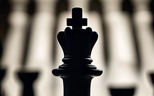 Preview wallpaper chess, pieces, king, dark