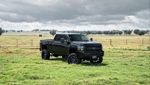 Preview wallpaper chevrolet, avalanche, black, side view