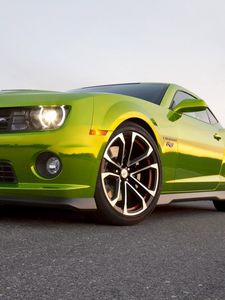 Preview wallpaper chevrolet camaro, cars, car, green