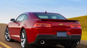 Preview wallpaper chevrolet, camaro, ss, 2013, rear view, red