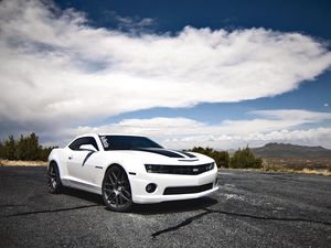 Preview wallpaper chevrolet, camaro ss, white, side view