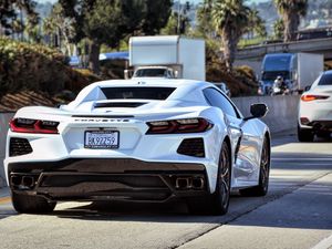 Preview wallpaper chevrolet corvette, chevrolet, car, white, parking