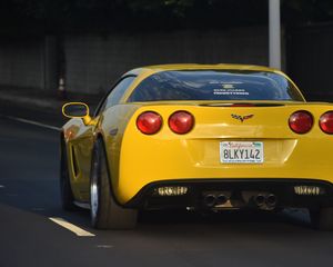 Preview wallpaper chevrolet corvette, chevrolet, car, yellow, road