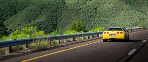 Preview wallpaper chevrolet corvette, chevrolet, car, yellow, back view