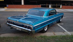 Preview wallpaper chevrolet impala, chevrolet, car, blue, retro