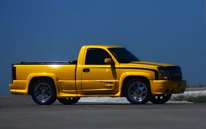 Preview wallpaper chevrolet silverado, chevrolet, car, yellow, pickup