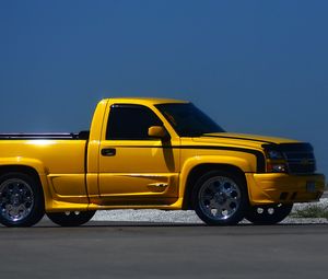 Preview wallpaper chevrolet silverado, chevrolet, car, yellow, pickup