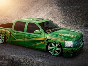 Preview wallpaper chevrolet, silverado, lowrider, pickup, green